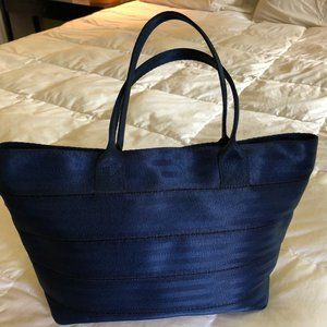 Harveys Mini Streamline Tote